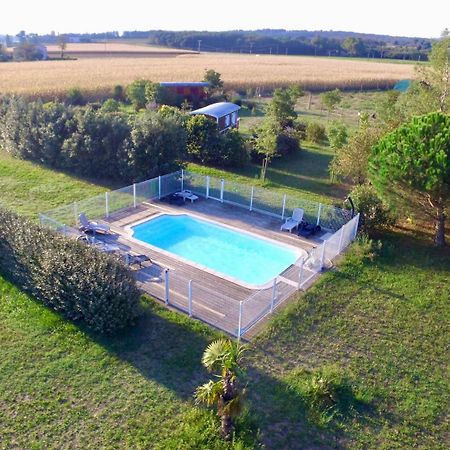 Les Roulottes-Gites De La Ferme De L'Autruche Dromoise Livron-sur-Drôme Eksteriør bilde